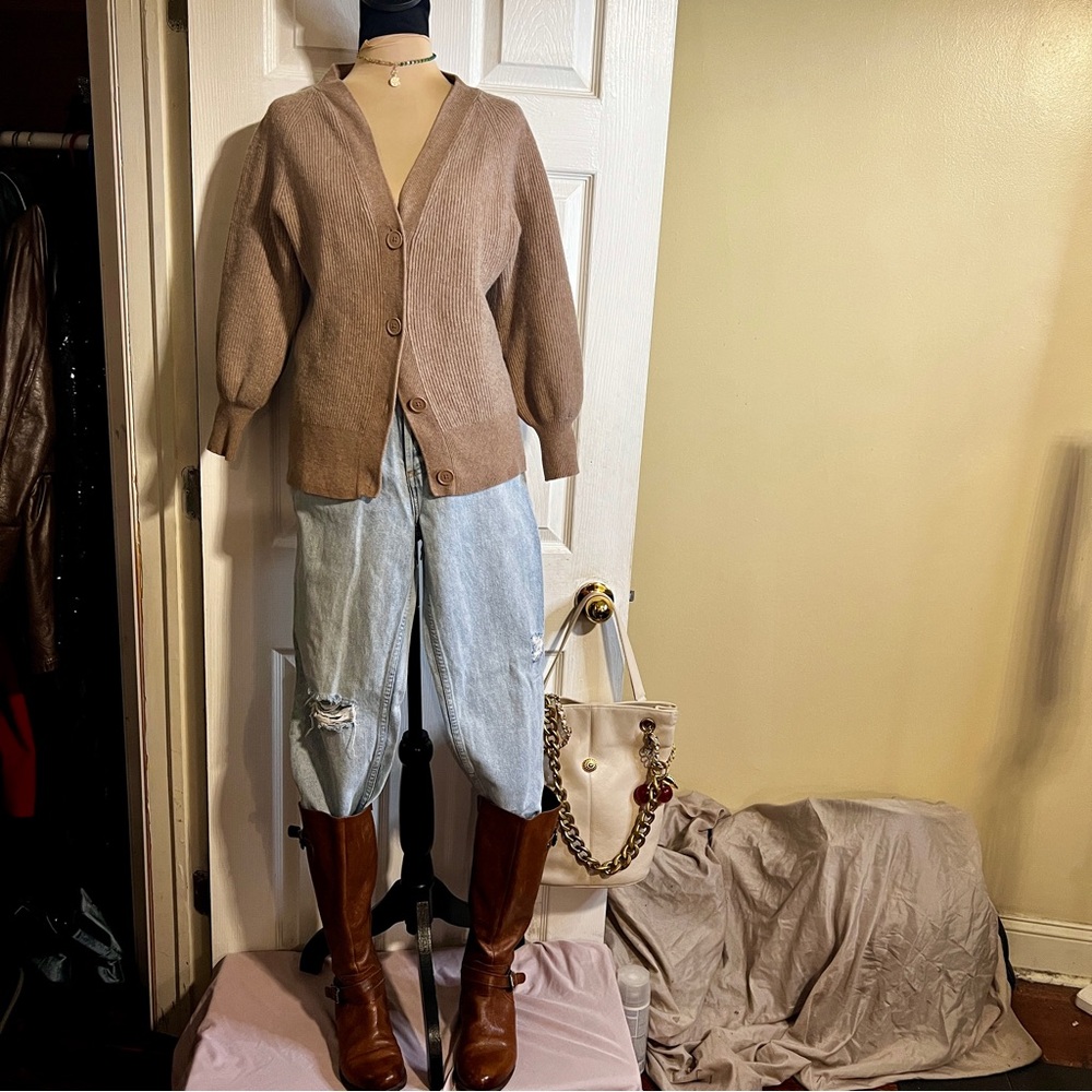 Babaton‎ Aritzia Bespoke Wool Linen Blend Ribbed V Neck Cardigan Chic Latte XS